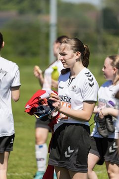 Bild 31 - wBJ SV Henstedt Ulzburg - FSG Oldendorf Itzehoe : Ergebnis: 6:3